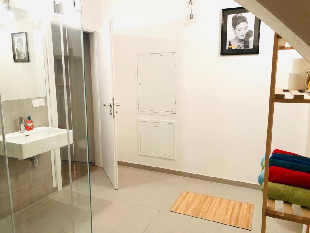 Atelier - Apartment With Garden เวียนนา ภายนอก รูปภาพ